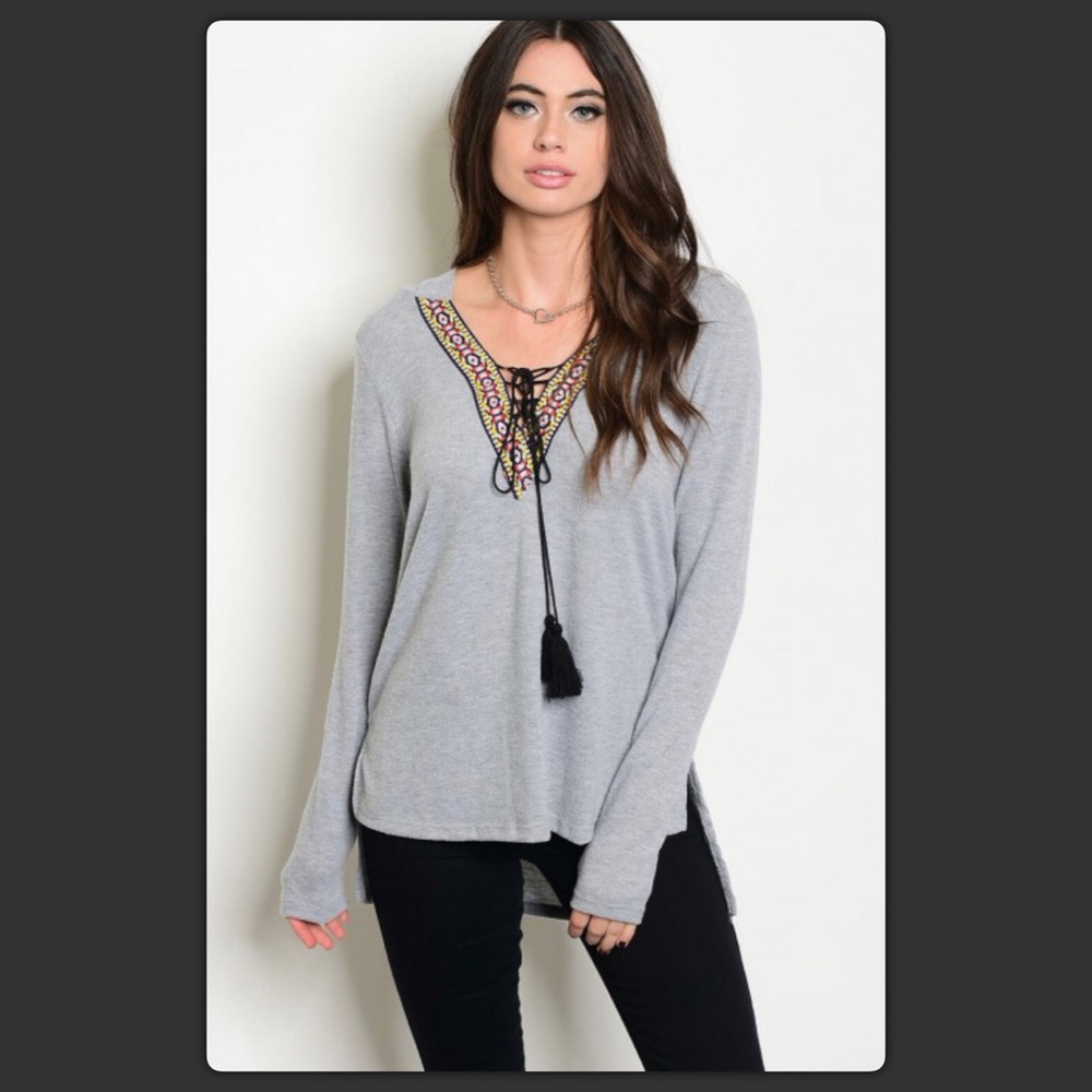 🌟 High Low Hooded lightweight Sweater - Picture 3 of 9